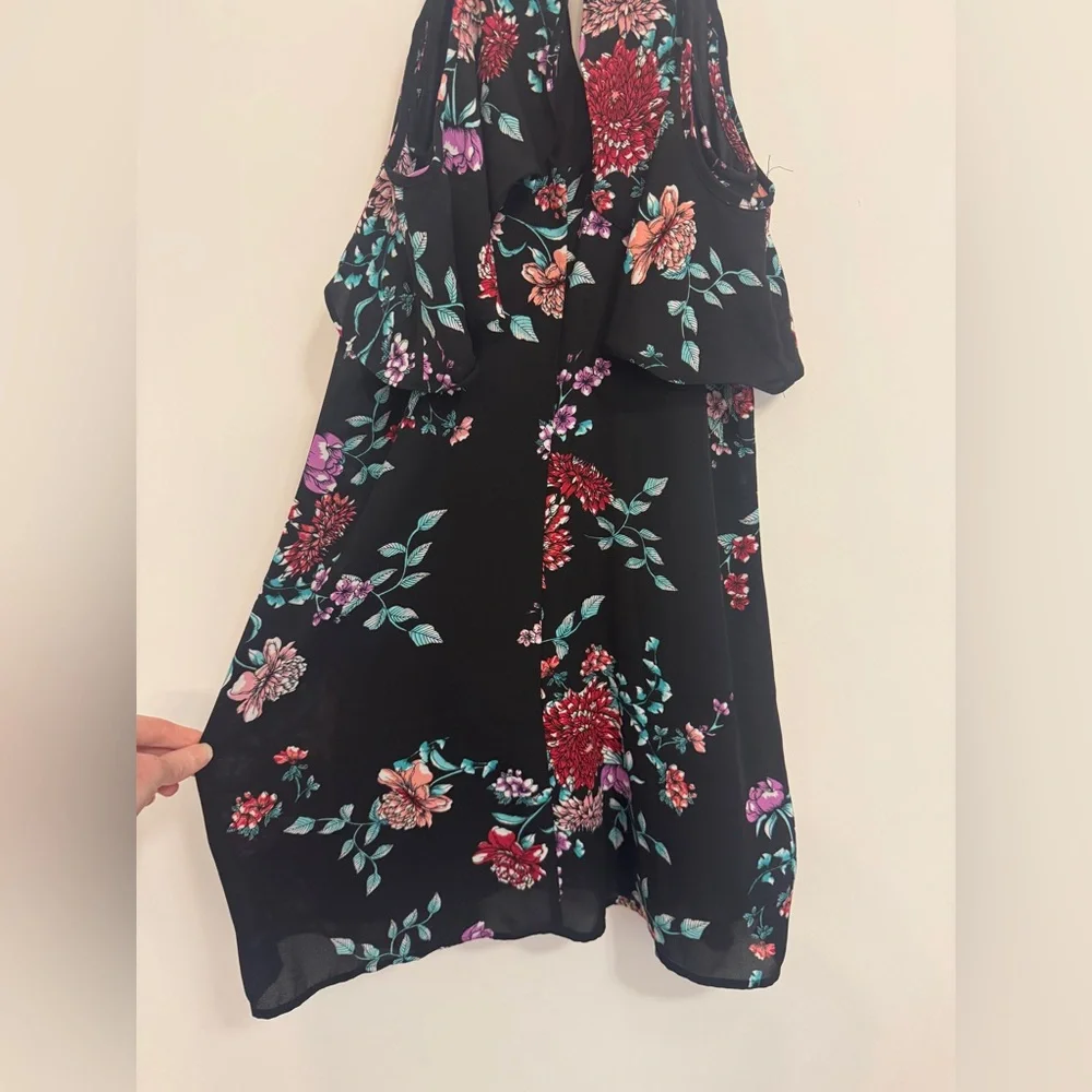 Candie's Black and Red Floral Halter Dress - Picture 6 of 7